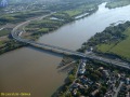 Le pont de Bellevue vers l'aval (Remarquer l'affleurement rocheux rive droite)